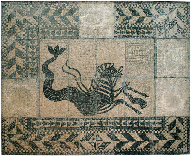 Mosaico romano do hipocampo encontrado em São Sebastião do Freixo